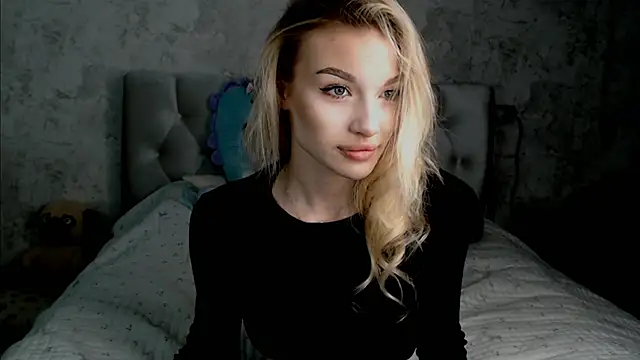 Ella Milla online show from 11, 5, 2026