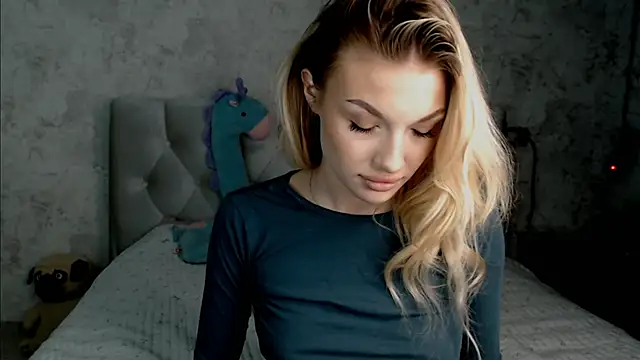 Ella Milla online show from 18, 6, 2026