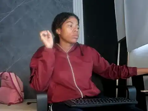 Snapshot of YummyDuooo chatting on 17, 2, 2025 YummyDuooo online show from 17, 2, 2025
