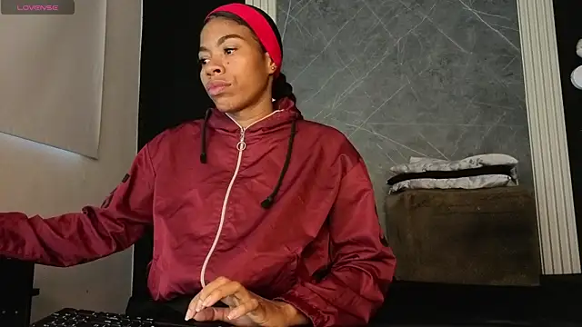 Snapshot of YummyDuooo chatting on 14, 10, 2025 YummyDuooo online show from 14, 10, 2025