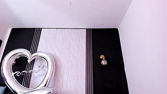 Snapshot of YummyDuooo chatting on 15, 4, 2026 YummyDuooo online show from 15, 4, 2026