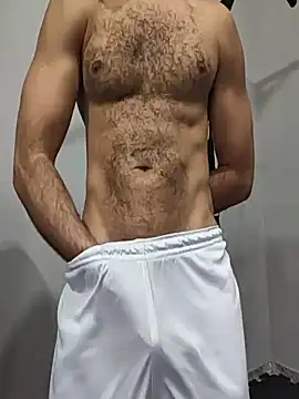 Snapshot of avihy_cam chatting on 8, 10, 2025 avihy cam online show from 8, 10, 2025