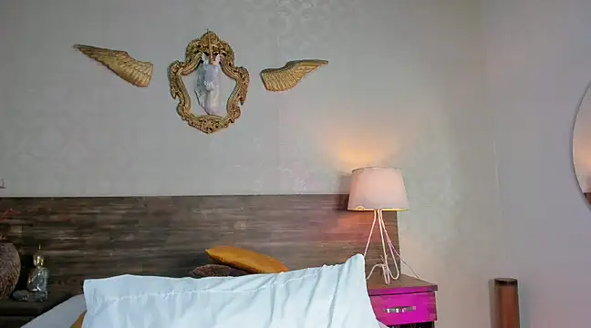 Snapshot of antonhella1 chatting on 17, 12, 2024 antonhella1 online show from 17, 12, 2024
