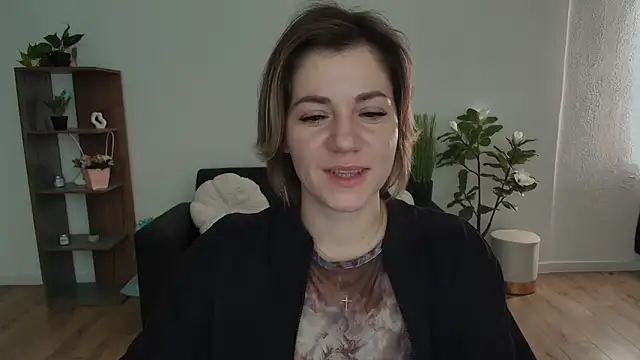 Snapshot of MariaSttone chatting on 19, 12, 2024 MariaSttone online show from 19, 12, 2024