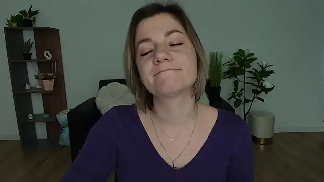 Snapshot of MariaSttone chatting on 25, 12, 2024 MariaSttone online show from 25, 12, 2024