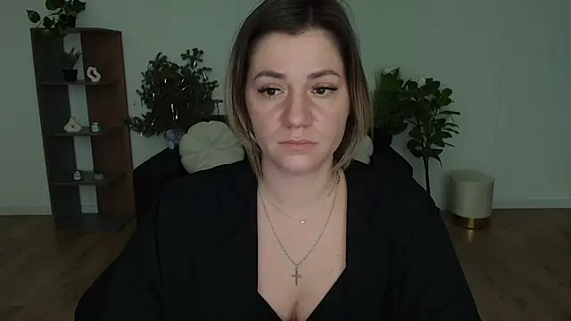 Snapshot of MariaSttone chatting on 10, 2, 2025 MariaSttone online show from 10, 2, 2025