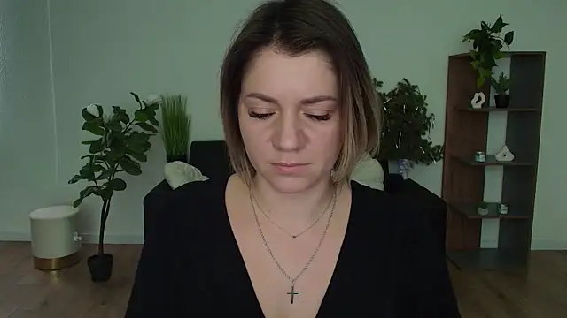 Snapshot of MariaSttone chatting on 17, 2, 2025 MariaSttone online show from 17, 2, 2025