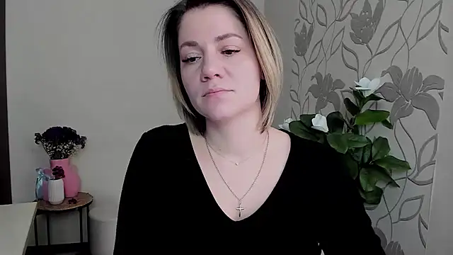 Snapshot of MariaSttone chatting on 19, 2, 2025 MariaSttone online show from 19, 2, 2025