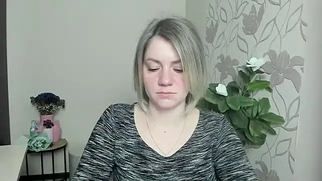 Snapshot of MariaSttone chatting on 18, 3, 2025 MariaSttone online show from 18, 3, 2025