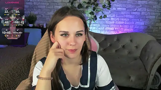 Makima lee online show from 11, 12, 2024