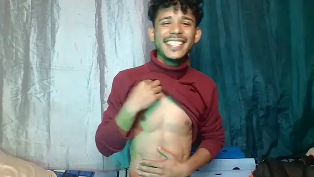 Snapshot of Luckbigcock64 chatting on 19, 12, 2024 Luckbigcock64 online show from 19, 12, 2024