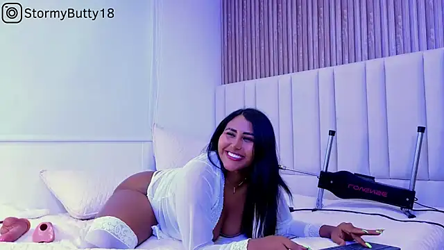 Snapshot of StormyButty18 chatting on 15, 3, 2025 StormyButty18 online show from 15, 3, 2025