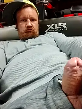 hornygiltz92 online show from 13, 3, 2026