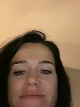 English-Chloe96 online show from 25, 12, 2024