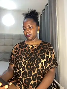 prettiepearl online show from 28, 6, 2026
