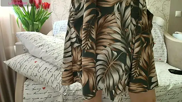 MilfeaN online show from 6, 3, 2026