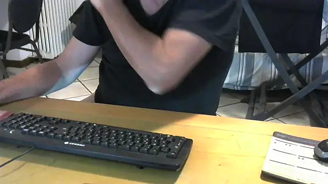 Snapshot of alkro63 chatting on 28, 9, 2025 alkro63 online show from 28, 9, 2025