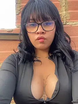 honeyy mia online show from 9, 2, 2025