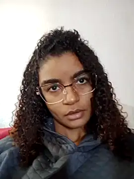 Emanuelle manu online show from 13, 5, 2026