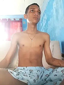 Snapshot of Key_198 chatting on 14, 2, 2025 Key 198 online show from 14, 2, 2025