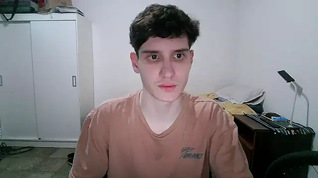 Snapshot of Spicylemon01 chatting on 13, 5, 2026 Spicylemon01 online show from 13, 5, 2026