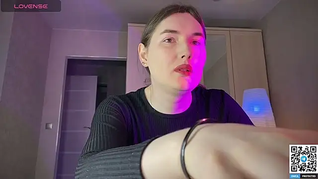 Maria Bowie online show from 15, 5, 2026