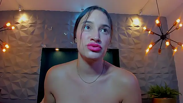 Snapshot of LaurenJhonsonn chatting on 10, 1, 2025 LaurenJhonsonn online show from 10, 1, 2025