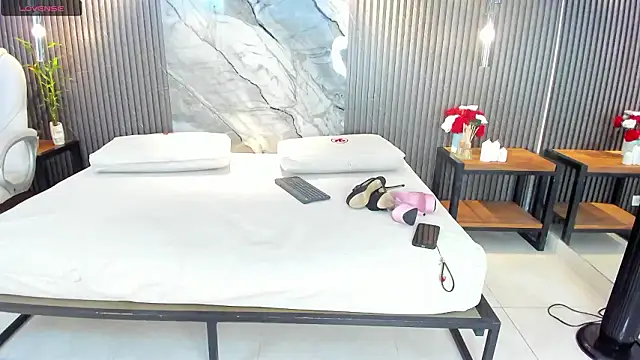 julietha taylor online show from 2, 2, 2026