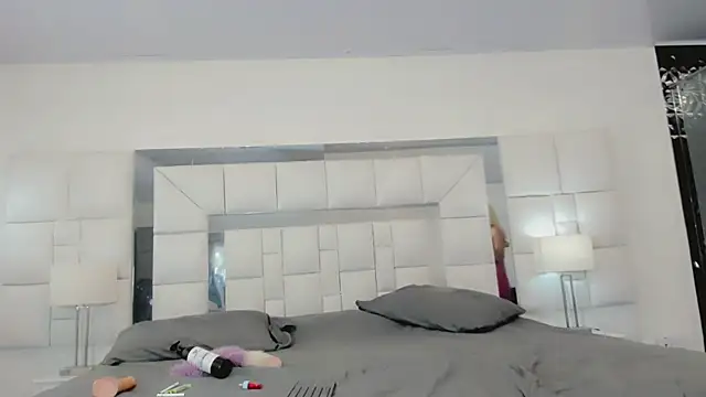 Gabyqueen70 online show from 16, 1, 2025