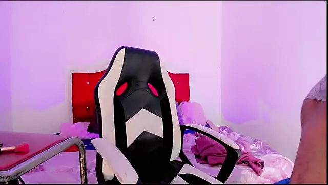 Gabyqueen70 online show from 16, 3, 2025