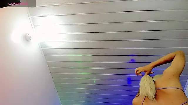Snapshot of Gabyqueen70 chatting on 15, 5, 2026 Gabyqueen70 online show from 15, 5, 2026