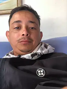 Snapshot of isacalejandroo chatting on 28, 12, 2024 isacalejandroo online show from 28, 12, 2024