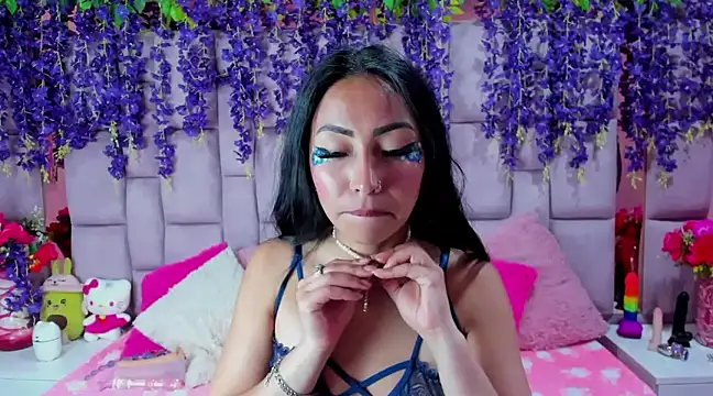 nathalia pink online show from 18, 2, 2025