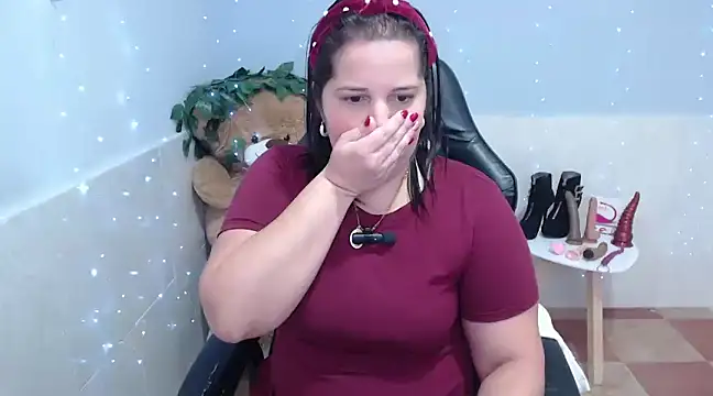 kiara scottt online show from 4, 1, 2025