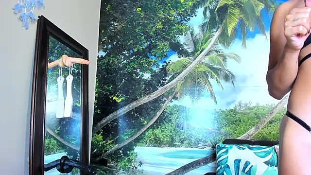 Snapshot of Mieldeluna chatting on 8, 2, 2025 Mieldeluna online show from 8, 2, 2025