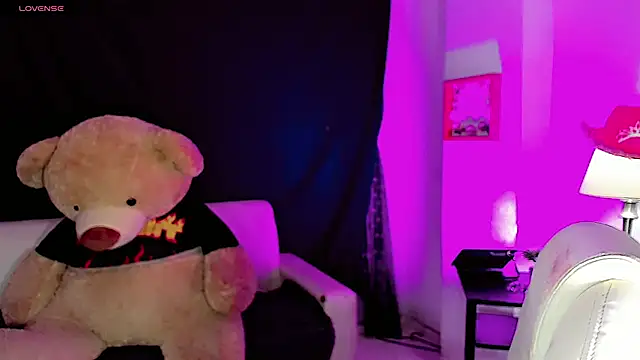 dollswit01 online show from 6, 3, 2025