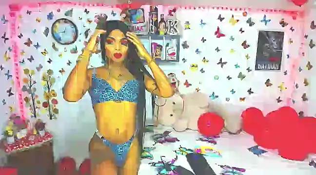 Snapshot of marianaoficial249701 chatting on 15, 2, 2025 marianaoficial249701 online show from 15, 2, 2025