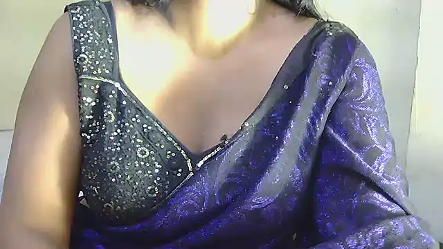 Snapshot of Lovely12streaming chatting on 8, 4, 2026 Lovely12streaming online show from 8, 4, 2026