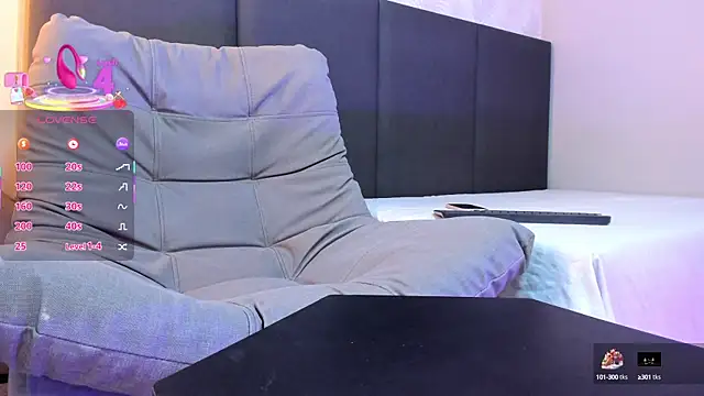 SophieHarris  online show from 15, 9, 2025