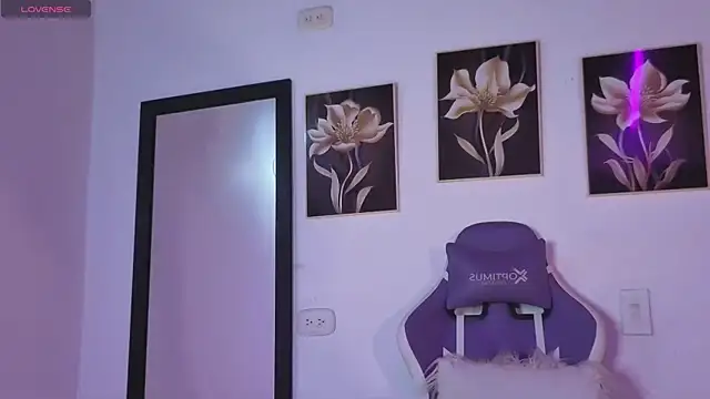 AnneGagner online show from 6, 11, 2025