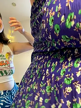 SuzieMurray online show from 4, 11, 2025