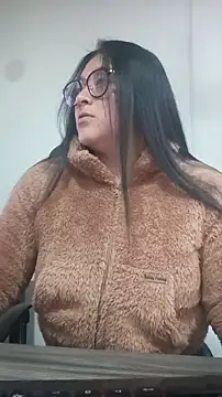 Snapshot of lorymoon chatting on 20, 12, 2025 lorymoon online show from 20, 12, 2025