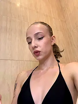 Snapshot of CaseyStar chatting on 4, 12, 2024 CaseyStar online show from 4, 12, 2024