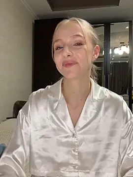 Snapshot of CaseyStar chatting on 7, 12, 2024 CaseyStar online show from 7, 12, 2024