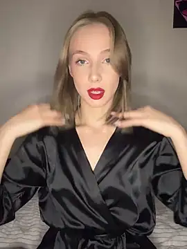 Snapshot of CaseyStar chatting on 17, 12, 2024 CaseyStar online show from 17, 12, 2024