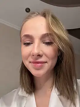 Snapshot of CaseyStar chatting on 18, 12, 2024 CaseyStar online show from 18, 12, 2024