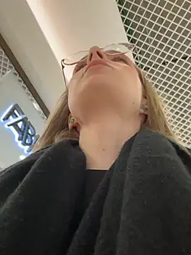 Snapshot of CaseyStar chatting on 22, 1, 2025 CaseyStar online show from 22, 1, 2025