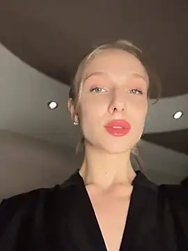 Snapshot of CaseyStar chatting on 8, 3, 2025 CaseyStar online show from 8, 3, 2025