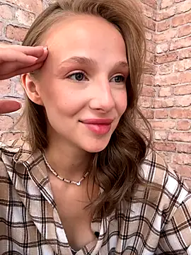 Snapshot of CaseyStar chatting on 28, 9, 2025 CaseyStar online show from 28, 9, 2025