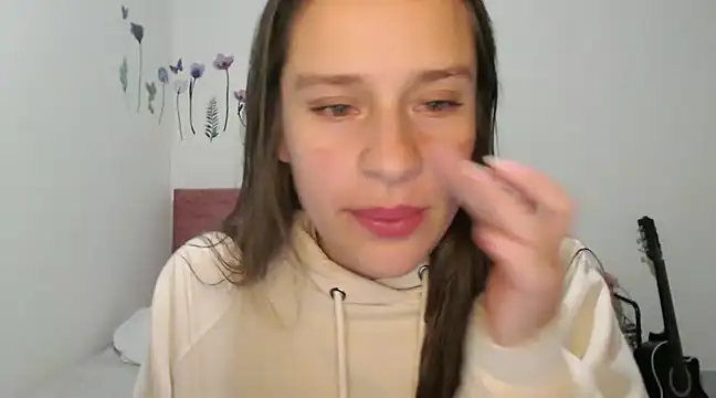 Snapshot of Serenity chatting on 3, 2, 2025 Serenity online show from 3, 2, 2025